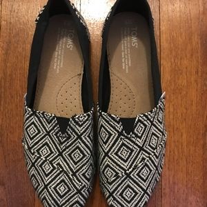 Women’s Toms size 9